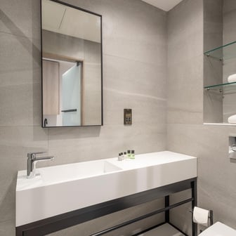 Signature Plus Studio - Image 11