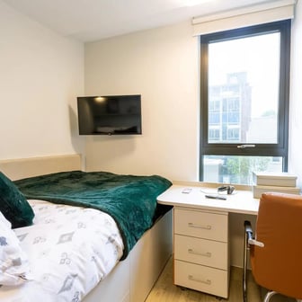 6 Bed Cluster Ensuite - Image 2