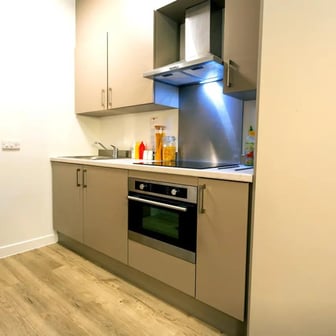 Deluxe Studio - Image 3