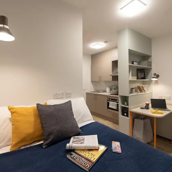 Premium Studio - Image 1