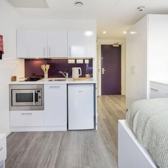 Standard Studio - Image 1