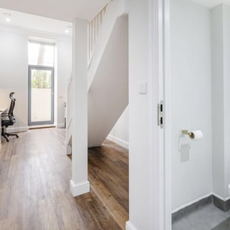 Superior Mezzanine Studio - Image 7