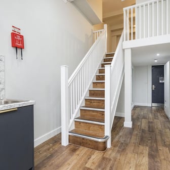 Superior Mezzanine Studio - Image 6