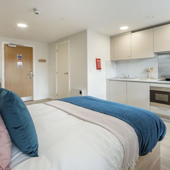 Classic Plus Studio - Image 4