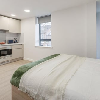 Premium Plus Studio (Accessible) - Image 1