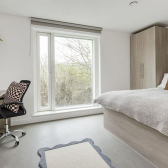 Silver Studio - Image 2