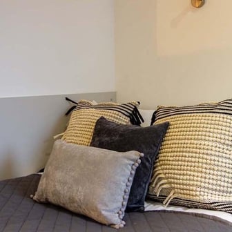 Deluxe Ensuite - Image 2