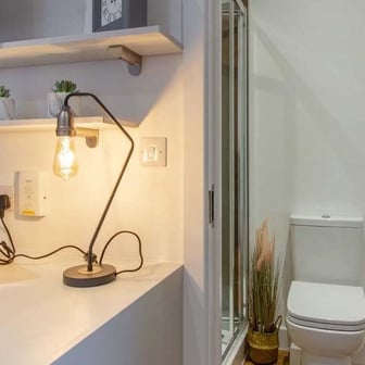 Deluxe Ensuite - Image 6