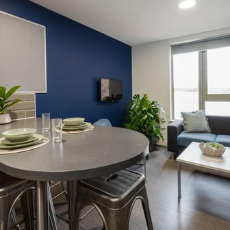 Bronze Sky View Ensuite - Image 1