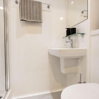 Standard Ensuite - Image 5