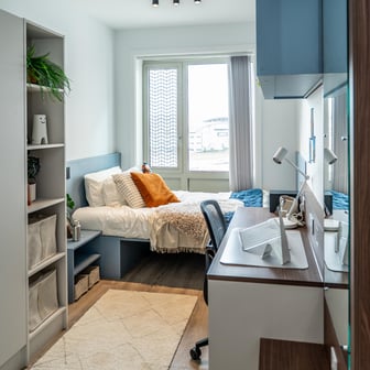 Classic 4 Bed Ensuite - Image 1