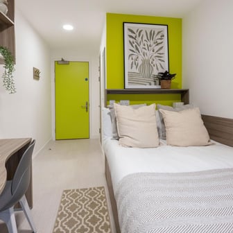 Silver Plus Ensuite - Image 2