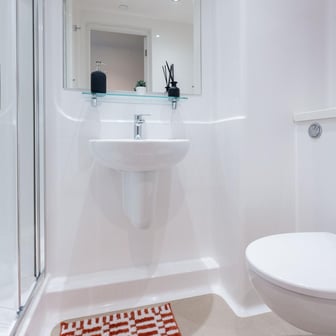 Platinum Ensuite - Image 3