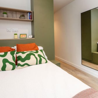 Premium Plus Ensuite - Image 1