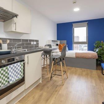 Silver Studio - Image 1