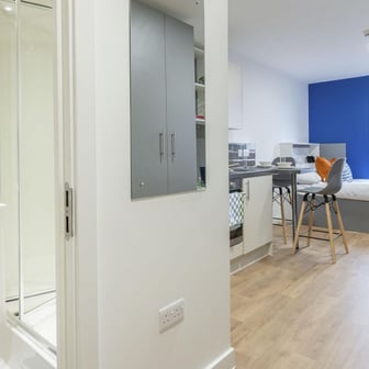 Silver Studio - Image 2