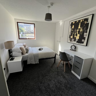 Deluxe Room - Image 2
