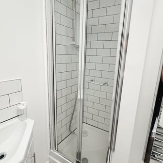 Lodge - Image 7