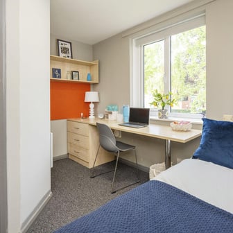 Classic Ensuite - Image 1
