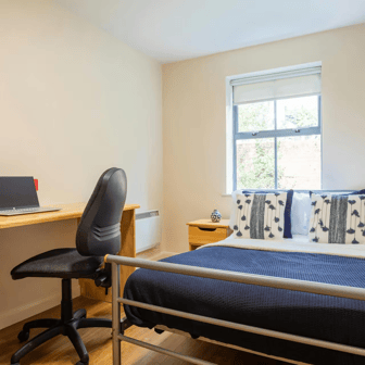 Silver Ensuite - Image 1