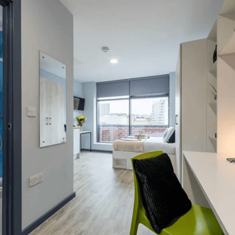 Gold Accessible Studio - Image 6