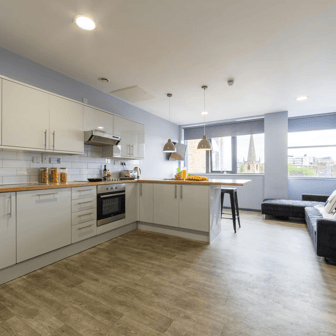 Gold Ensuite - Image 12