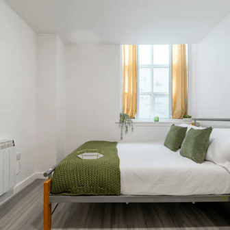Silver Non Ensuite - Image 1