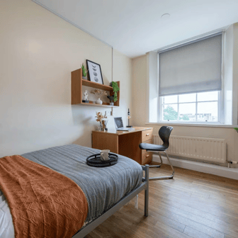 Silver Non Ensuite - Image 2