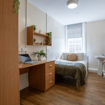 Silver Non Ensuite - Image 1