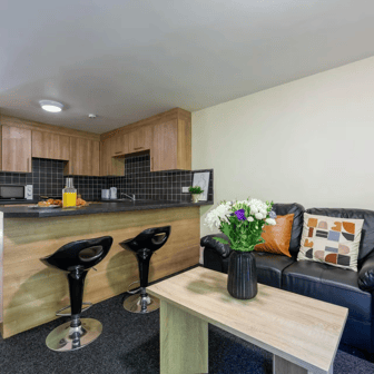 Bronze 2 Bed Apartment - Image 6