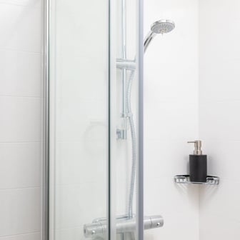 Standard En Suite - Image 3
