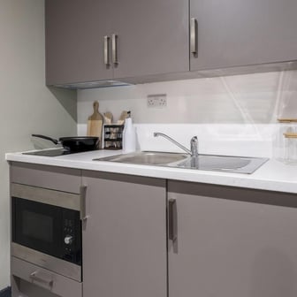 Silver Studio - Image 9