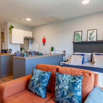 Luxury Gold Studio - Image 3
