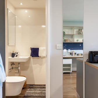 Luxury Gold Studio - Image 4