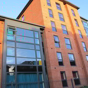 Studio (small) - Image 1