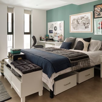 Deluxe Studio - Image 1