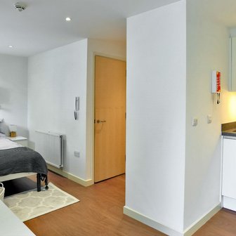 Deluxe Premium Studio - Image 4