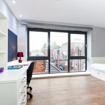 Ensuite Gold - Image 4