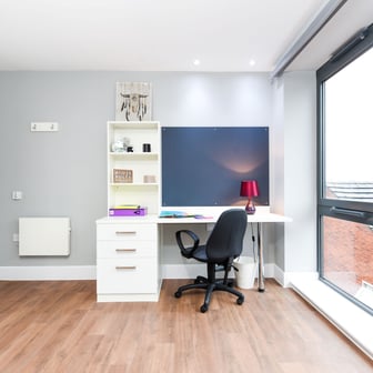 Ensuite Gold - Image 5