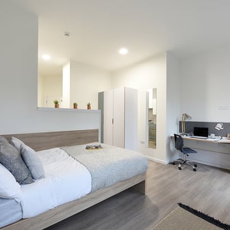 Studio Platinum - Image 2