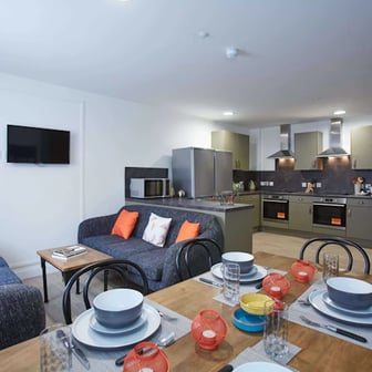 En-suite diamond - Image 3