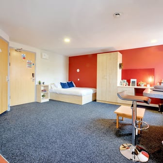 Large studio - Image 1