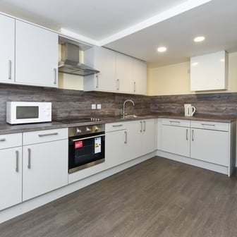 Ensuite gold - Image 6