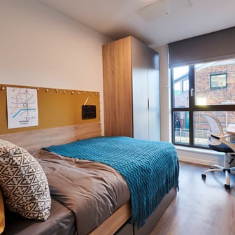 Ensuite Silver - Image 1