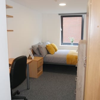 Ensuite - Silver - Image 1