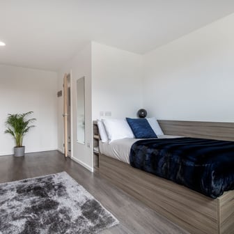 Ensuite Gold - Image 1