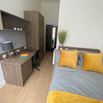 Ensuite Bronze - Image 1