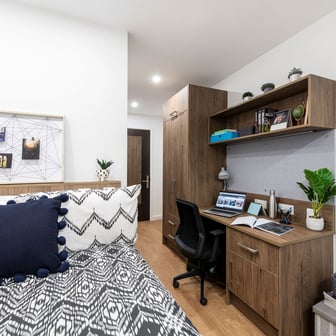 Ensuite Silver - Image 1