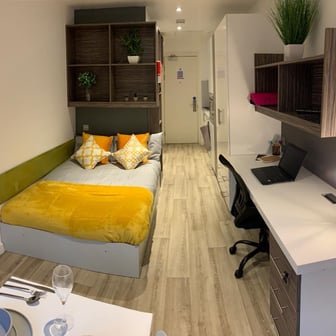 Studio Silver - Image 1