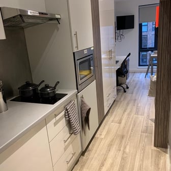 Studio Silver - Image 2